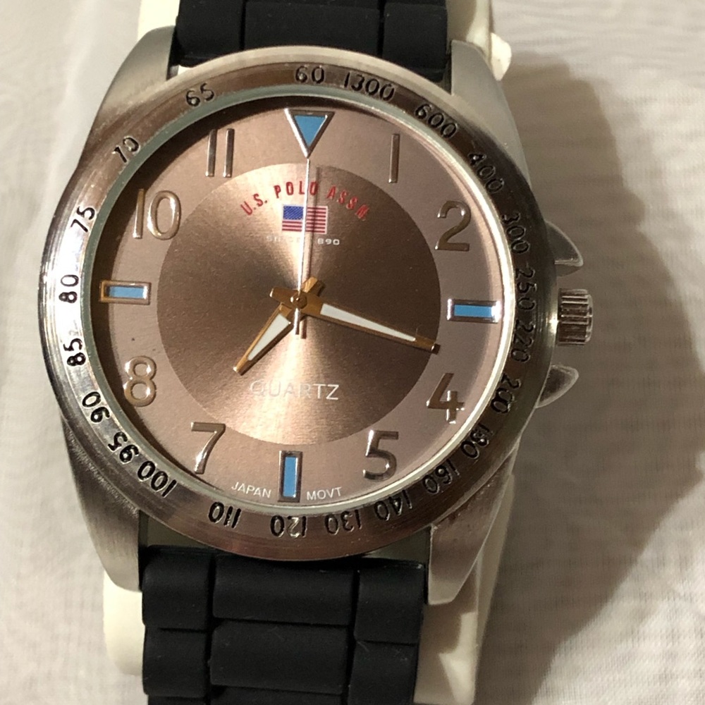 Men watch US polo brand new